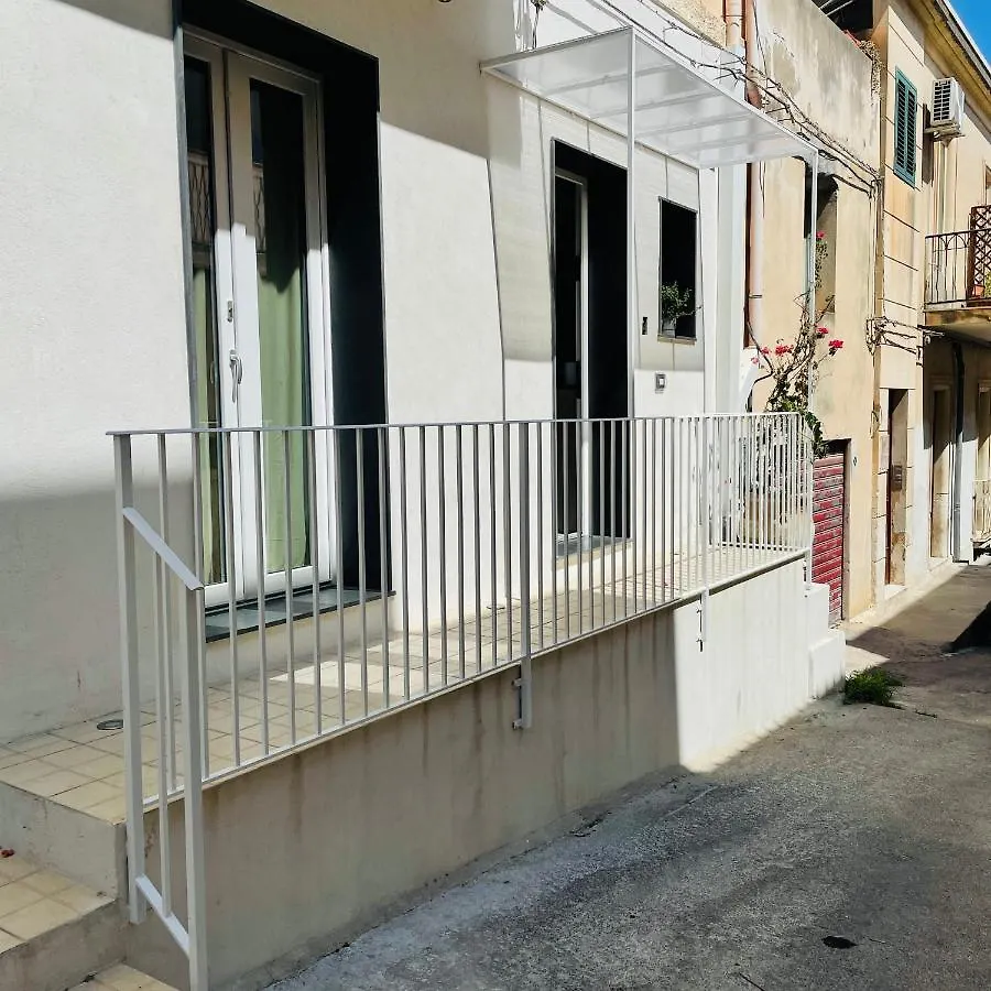 Dimora Terranova Charming Rooms Noto 0*,